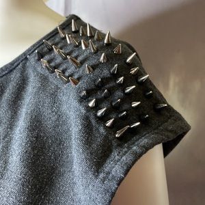 Cotton Elodie Grey Sweatshirt Spikes On Shoulders Size medium